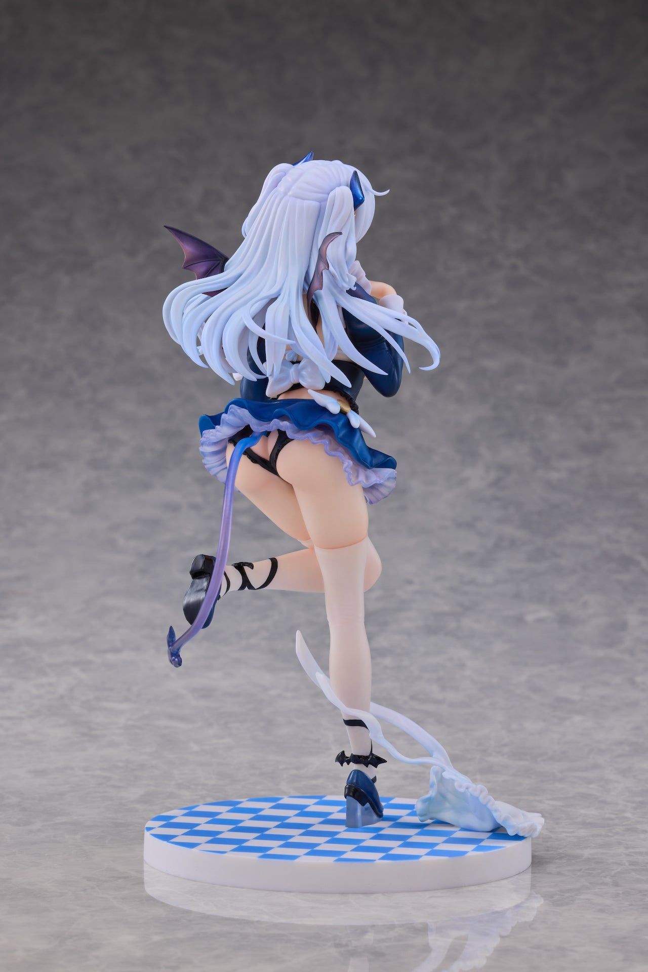1/7 Scale Figure Cafe Maid Limited Version- Lilia