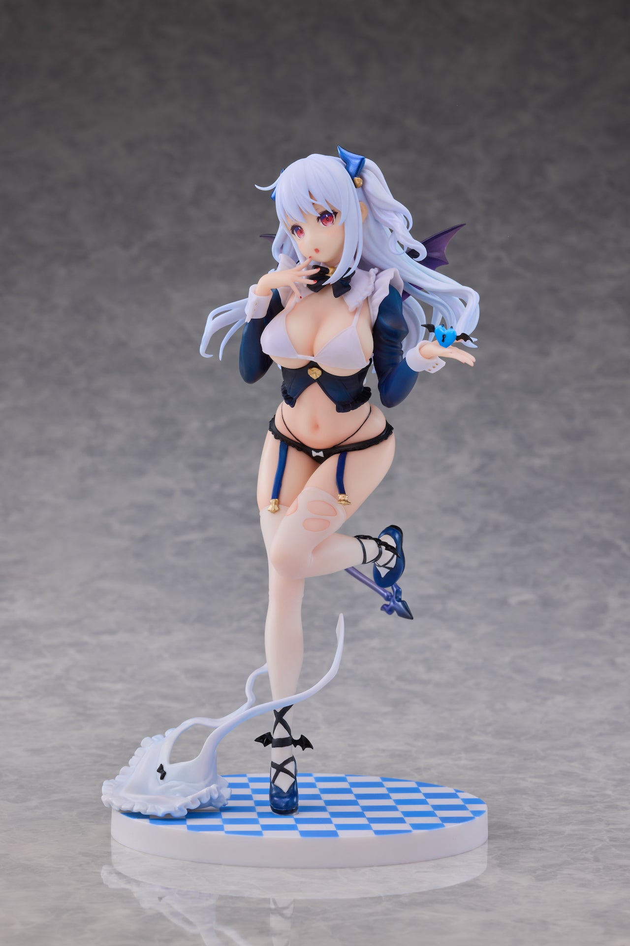 1/7 Scale Figure Cafe Maid Limited Version- Lilia