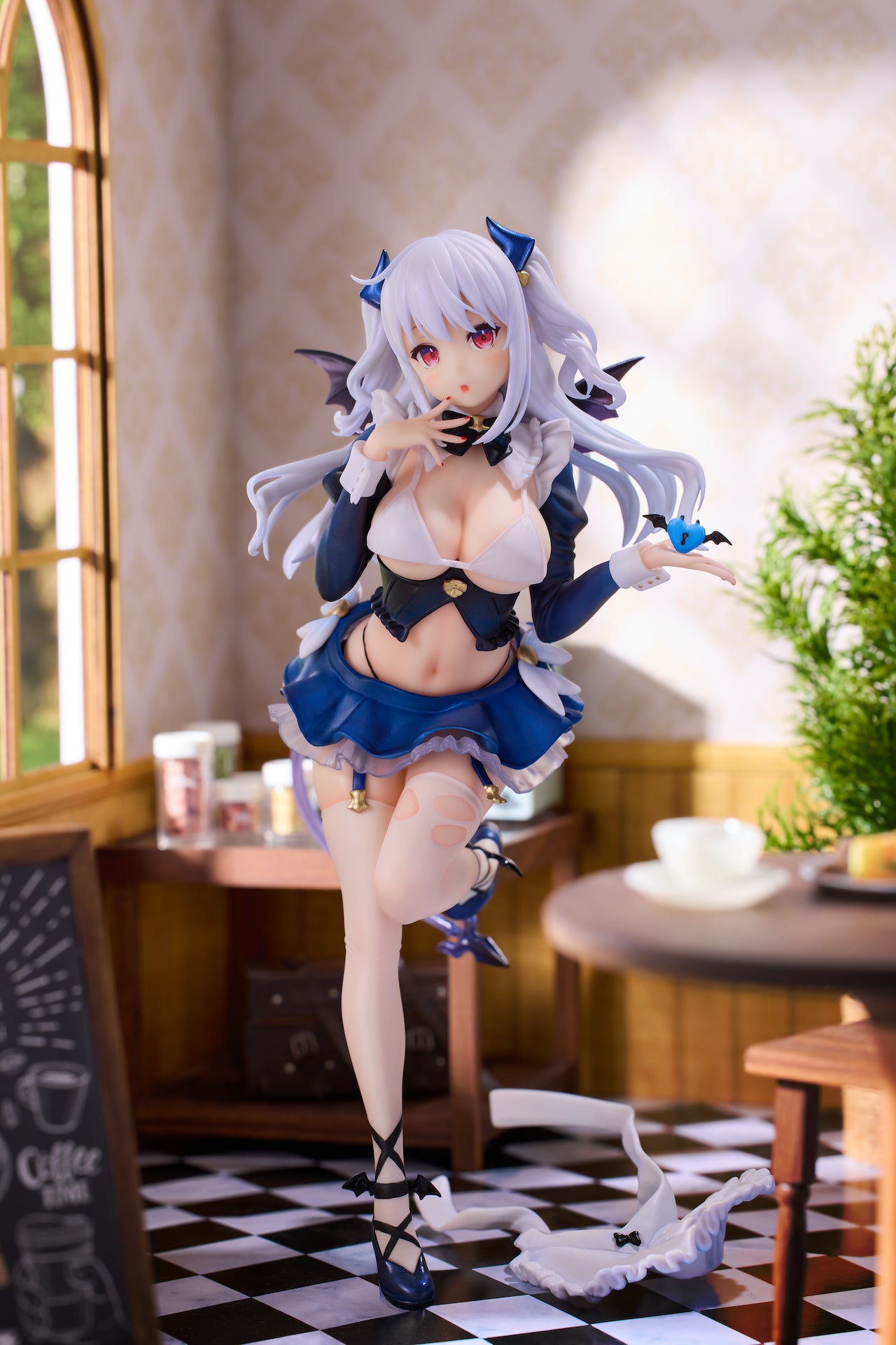 1/7 Scale Figure Cafe Maid Limited Version- Lilia