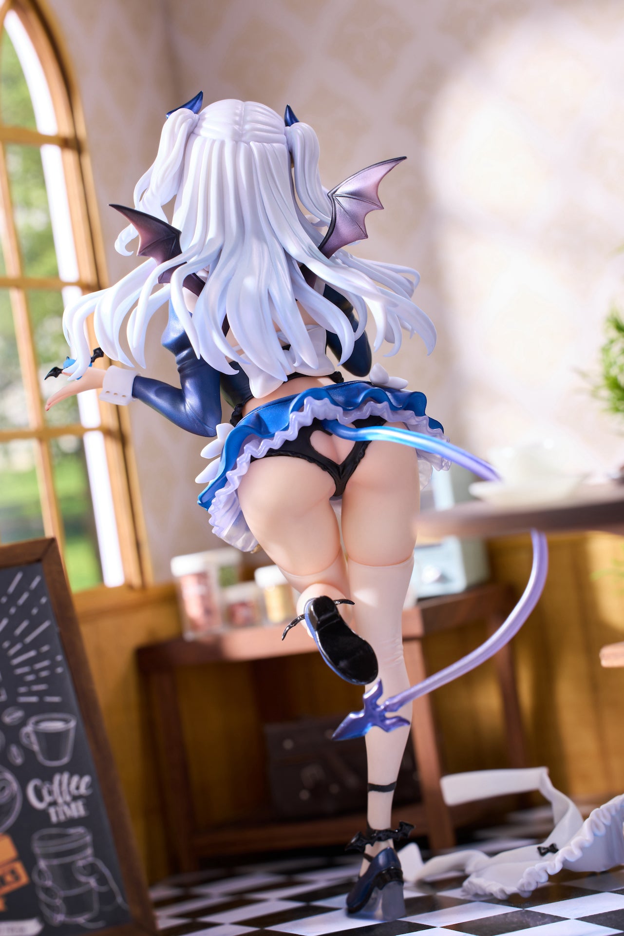 1/7 Scale Figure Cafe Maid Limited Version- Lilia