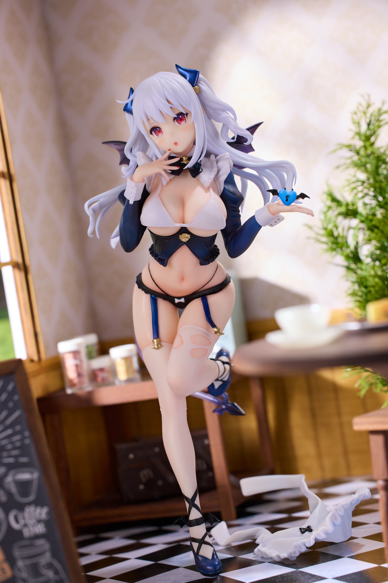 1/7 Scale Figure Cafe Maid Limited Version- Lilia