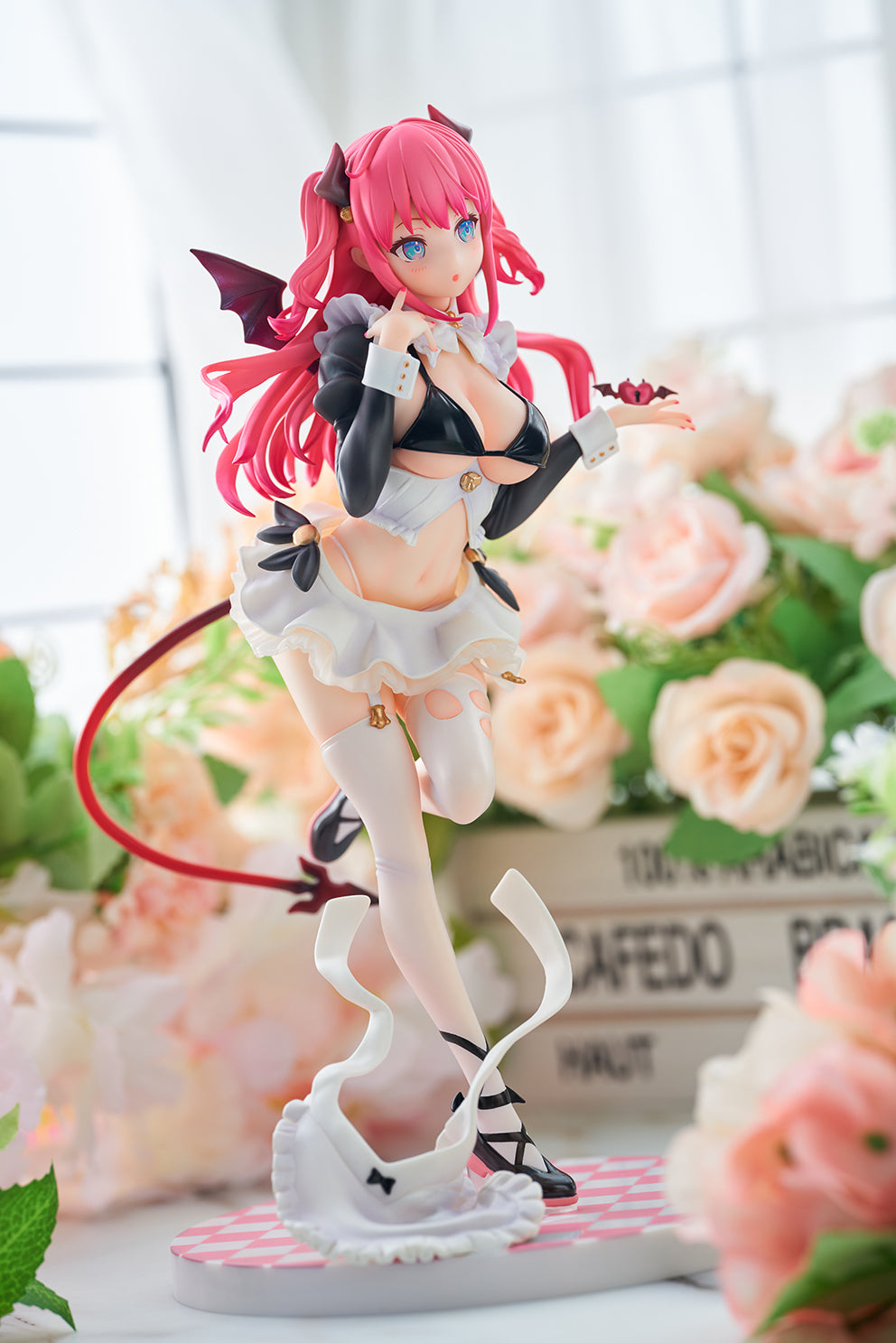 1/7 Scale Figure Cafe Maid- Lilia
