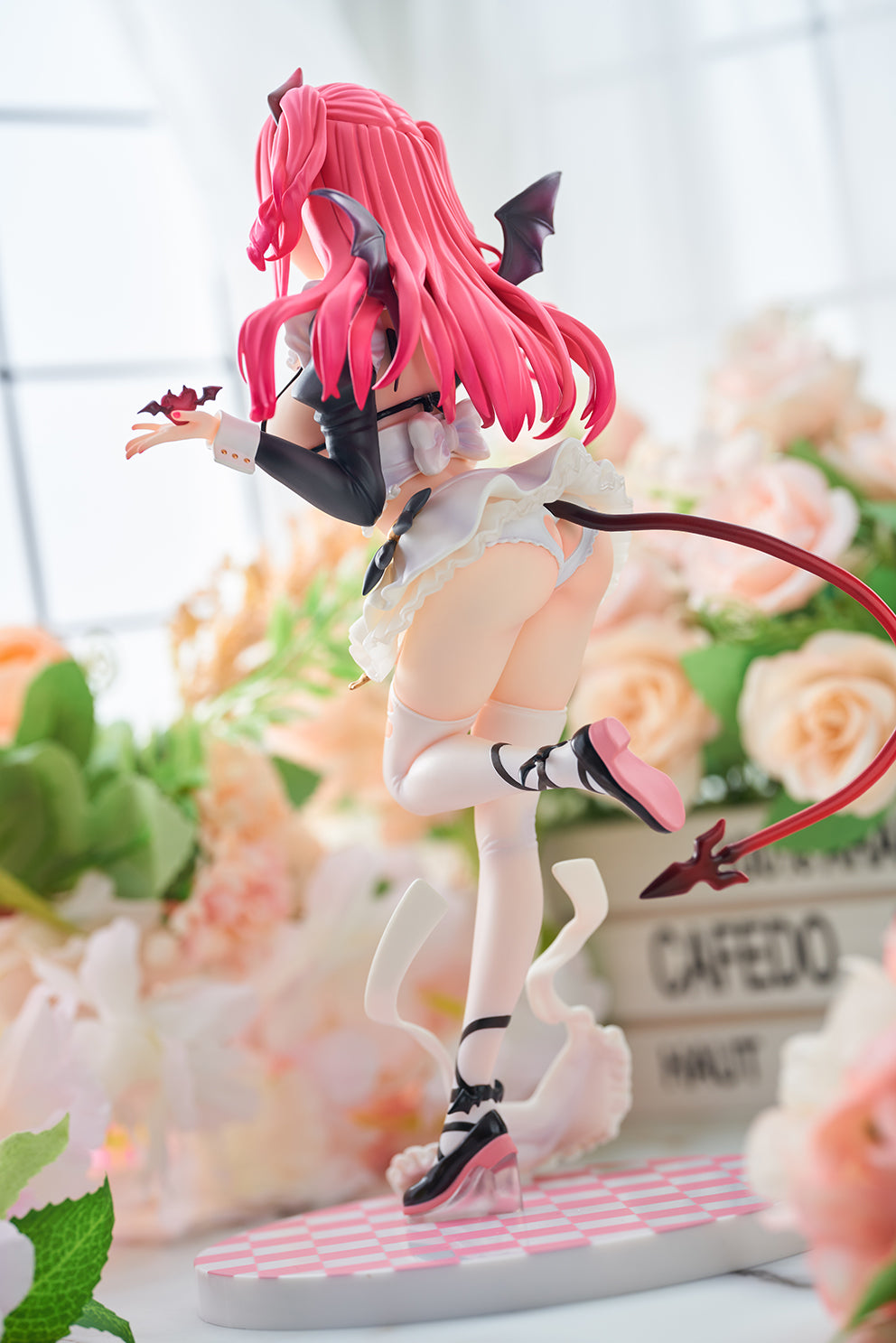 1/7 Scale Figure Cafe Maid- Lilia